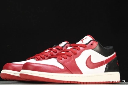 Low Reverse Black  Toe 1 Retro Jordan 0825